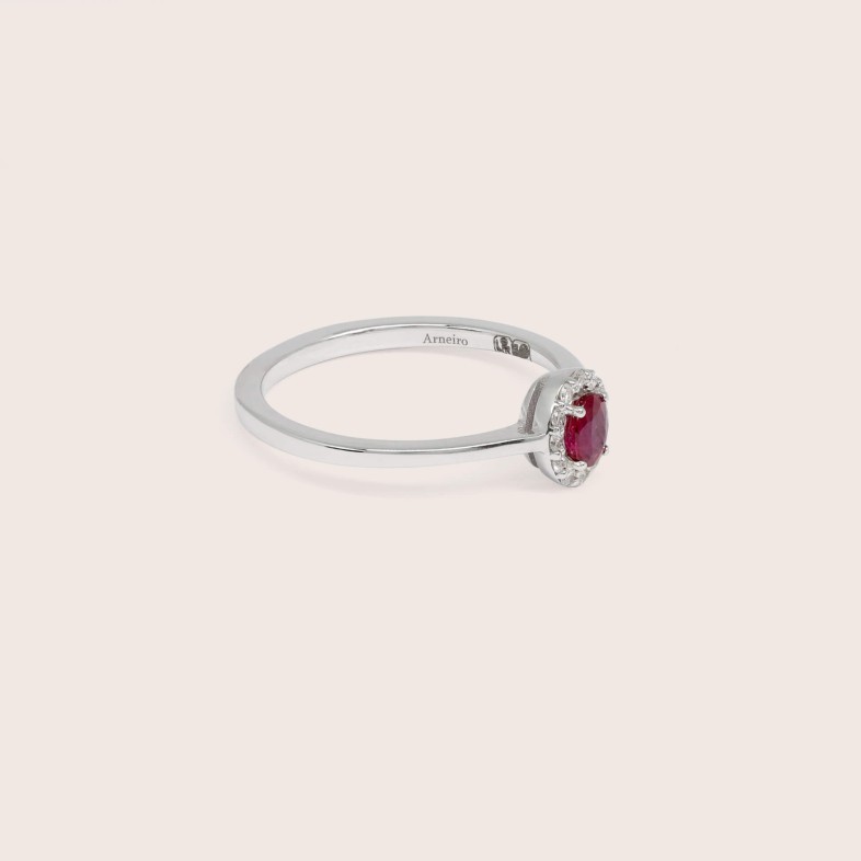 Anel de Noivado Ouro Branco 18K Rubi e Diamantes | Cores Preciosas