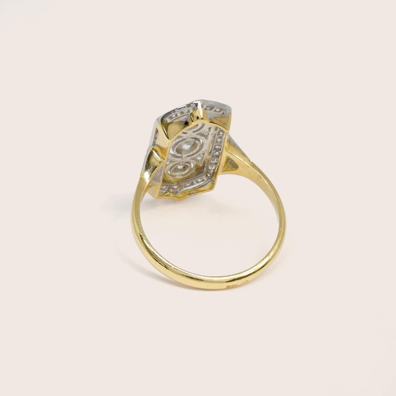 18K Two-Tone Gold Engagement Ring with Diamonds | Art Dec�