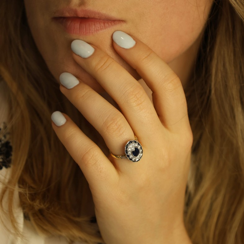 18K Two-Tone Gold Engagement Ring with Sapphires and Diamonds | Art Dec�
