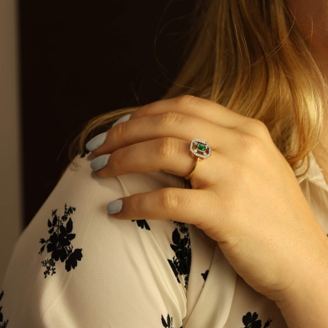 18K Two-Tone Gold Engagement Ring with Emerald and Diamonds | Art Deco