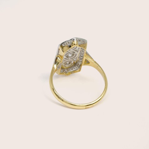 18K Two-Tone Gold Engagement Ring with Diamonds | Art Dec�