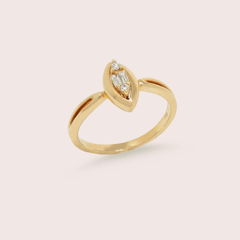 Anel Noivado de Ouro 19,2K com Diamantes