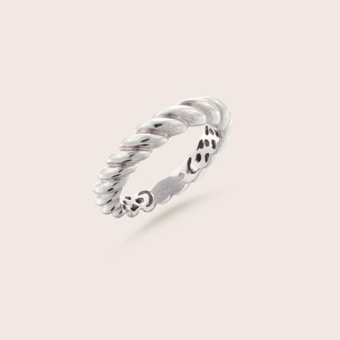 Spiral band ring