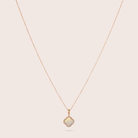 Fio com Pendente com Madrep�rola e Diamantes