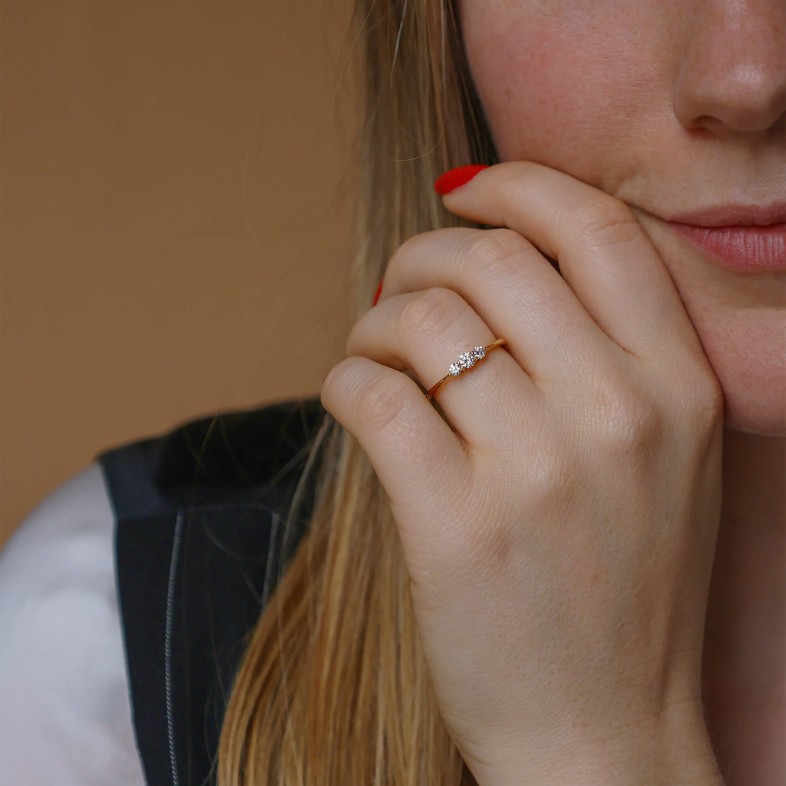 19.2K Gold Engagement Ring with Diamonds | Special Moments