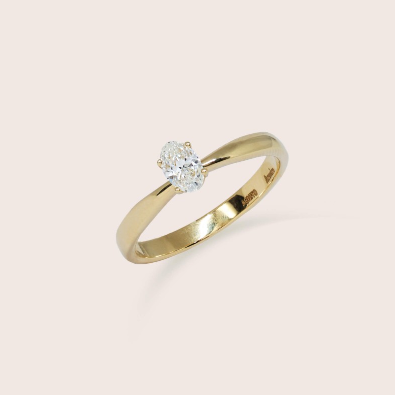 18K Yellow Gold Engagement Ring with Diamond | Special Moments