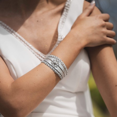 Sterling Silver Filigree Flowers Bangle | Filigrana