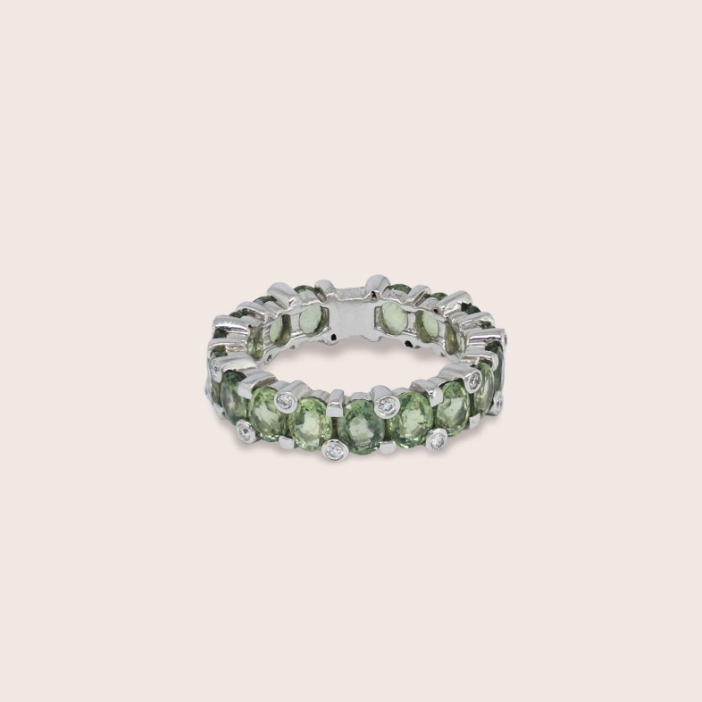18K White Gold �Memories� Ring with Green Sapphires and Diamonds | Cores Preciosas