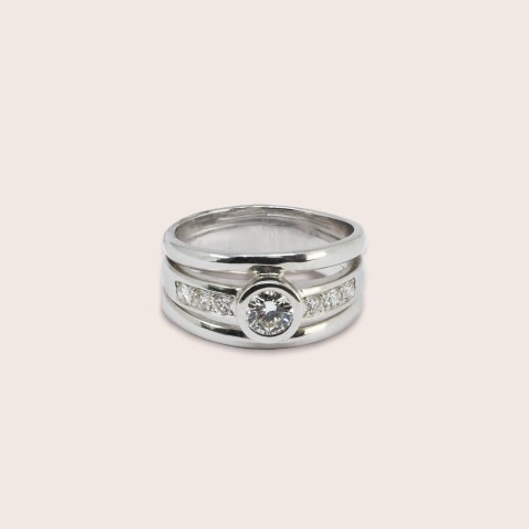19.2K White Gold Ring with Diamonds | Special Moments