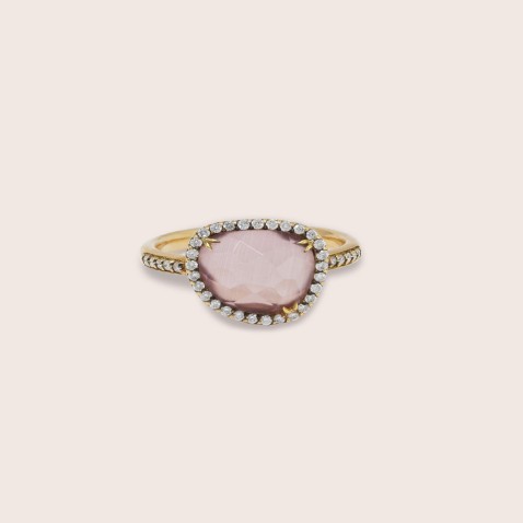 19.2K Yellow Gold Ring with Pink Sapphire and Diamonds | Cores Preciosas