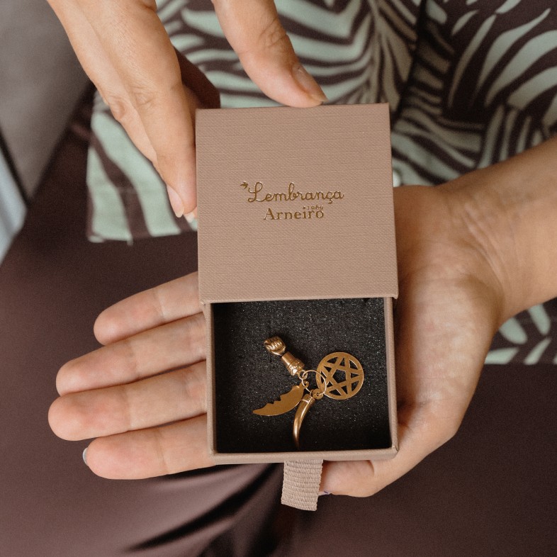 Pendente Amuletos Saim�o Ouro 19.2K | Lembran�a