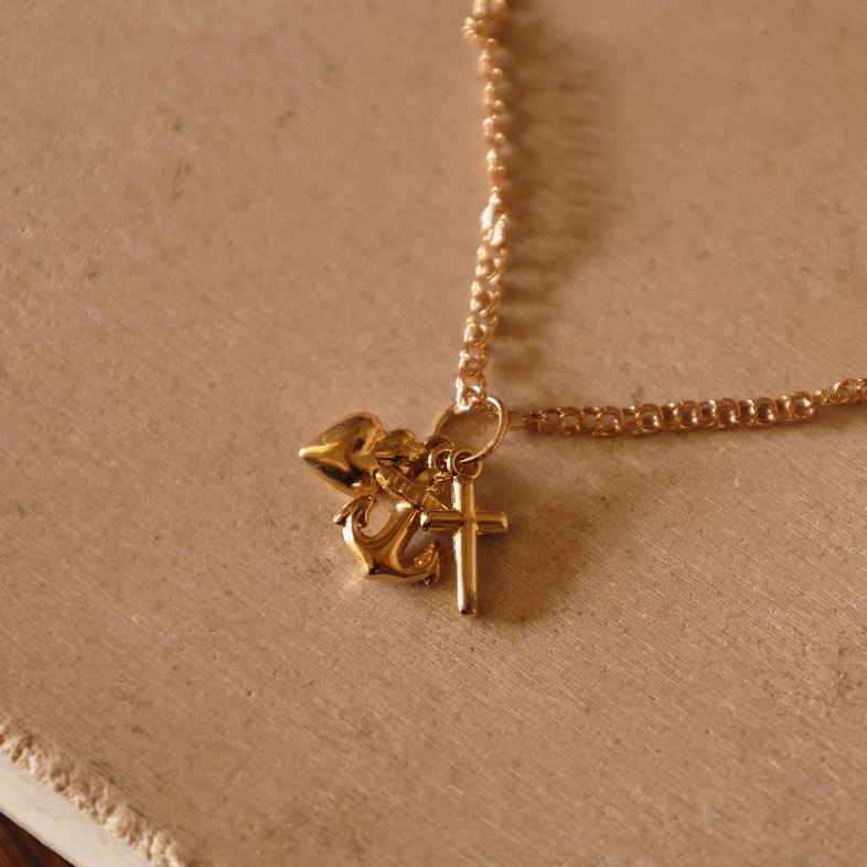 Pendente �ncora com Cruz Ouro 19.2K | Lembran�a