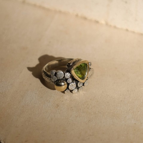 Silver and 9k Gold Peridot and Pearl Ring | Styliano